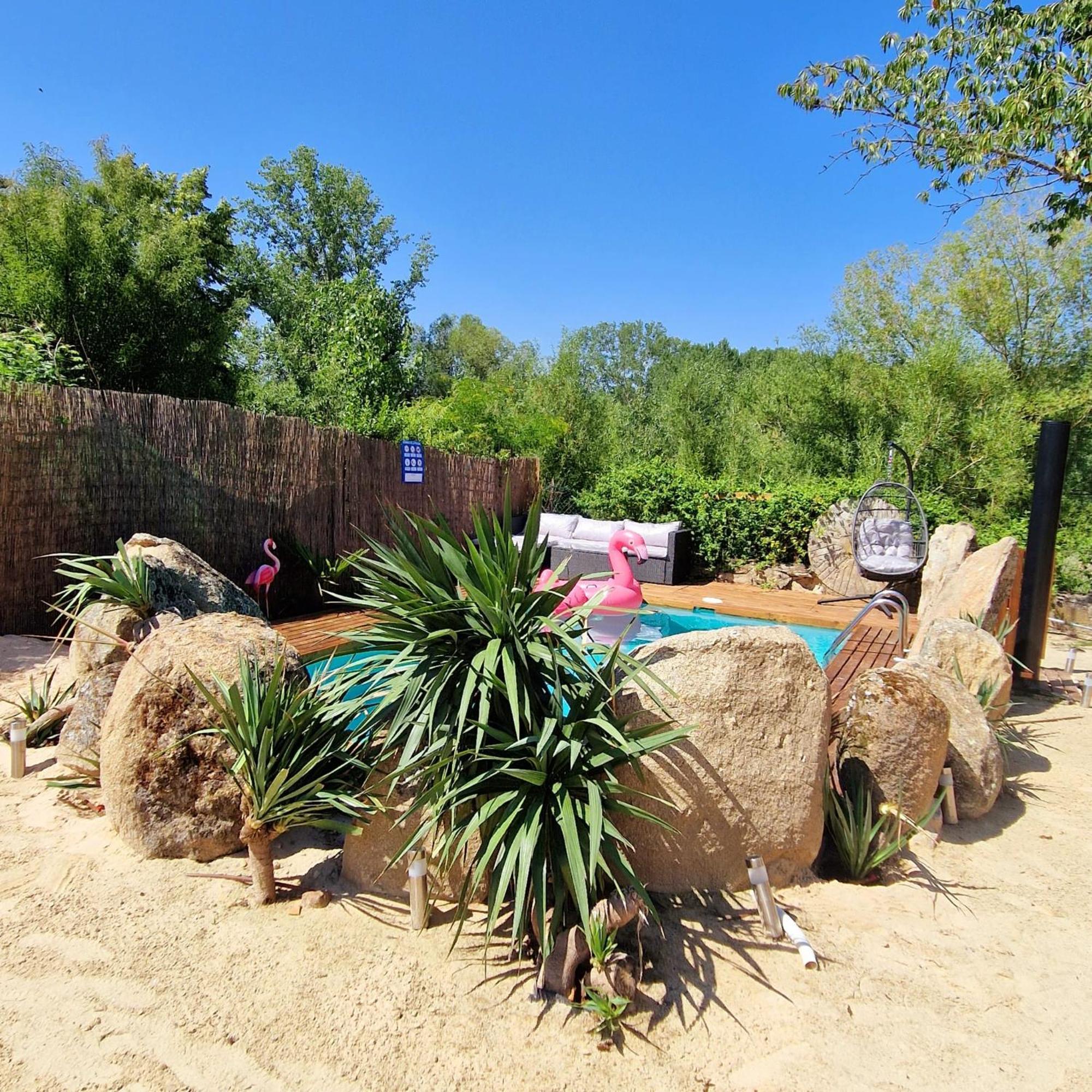 Complejo Oasis Beach Sobre El Rio Huerta  Luaran gambar