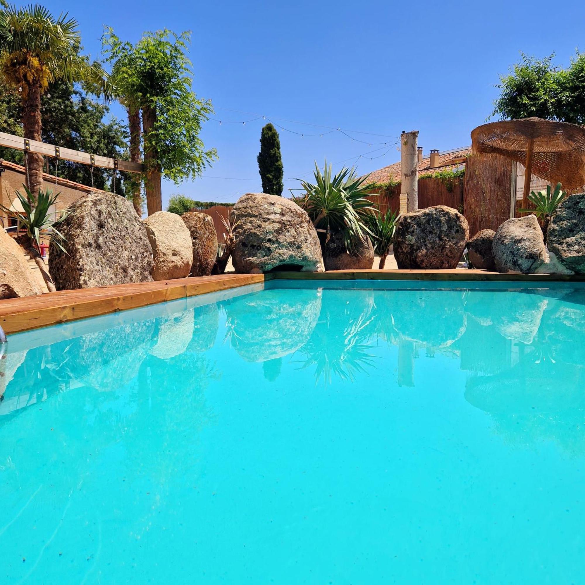 Complejo Oasis Beach Sobre El Rio Huerta  Luaran gambar